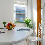 Nafsika's Cozy شقة